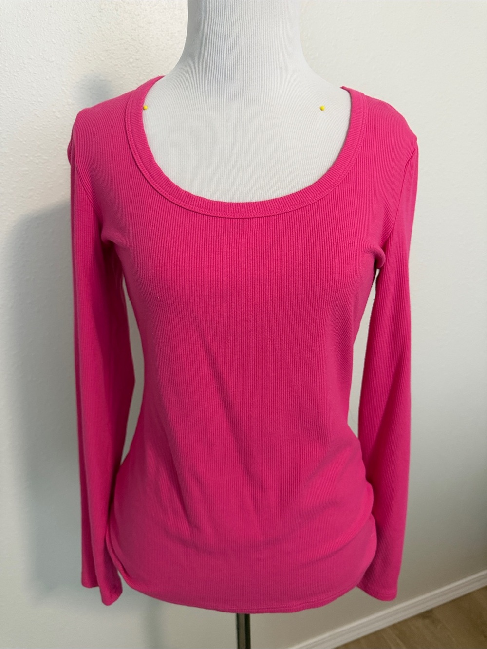 Women's Scoop Neck Ribbed Long-Sleeve Top - Hot Pink